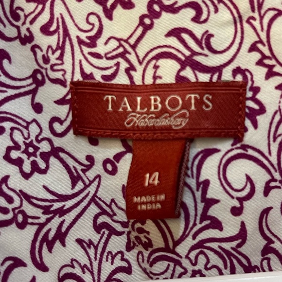 NWOT TALBOTS HABERDASHERY BLOUSE. Wine floral. Fabric covered buttons. Size 14. - Picture 5 of 5